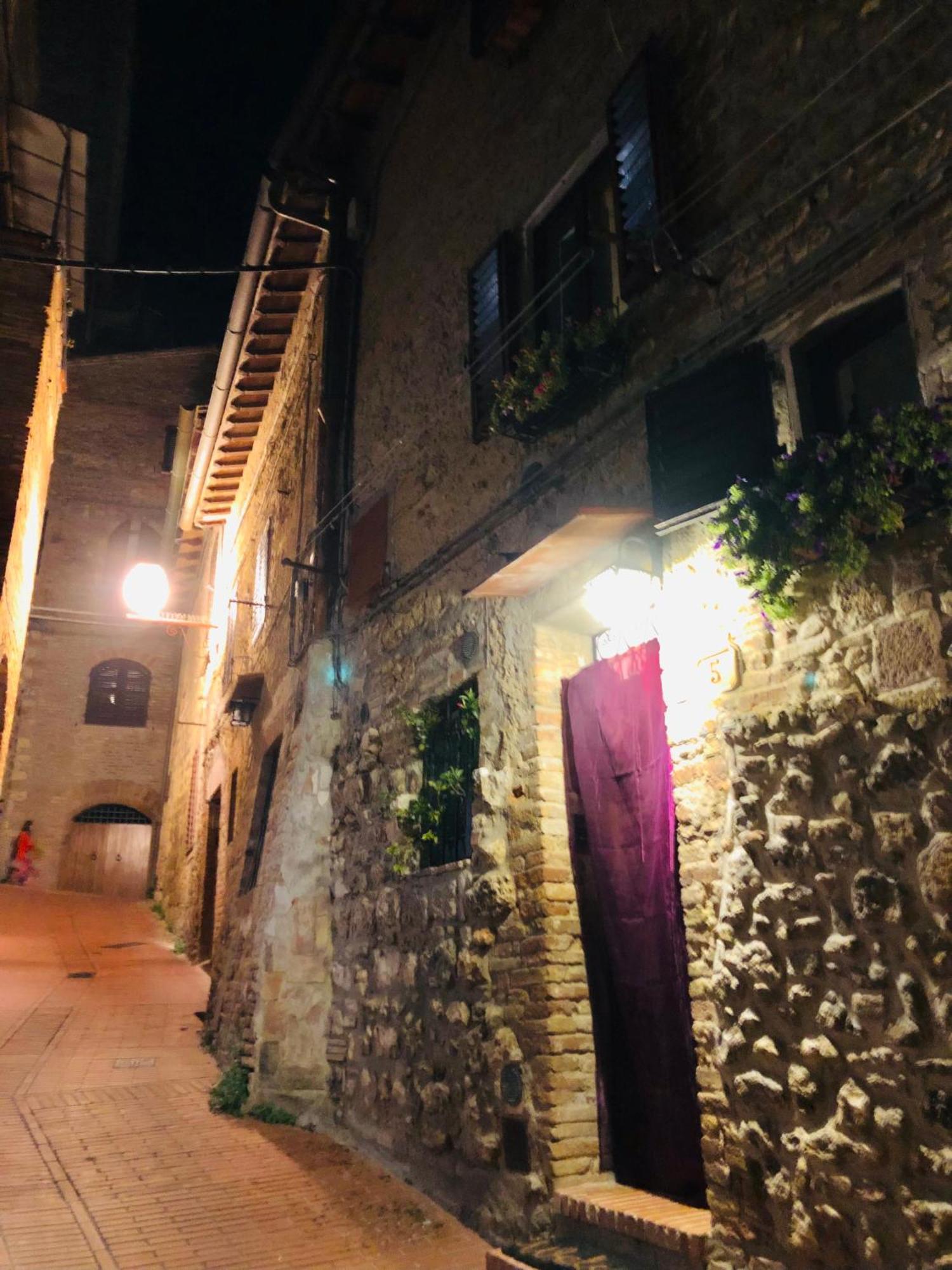 Casa Nel Centro Storico Apartment San Gimignano Ngoại thất bức ảnh