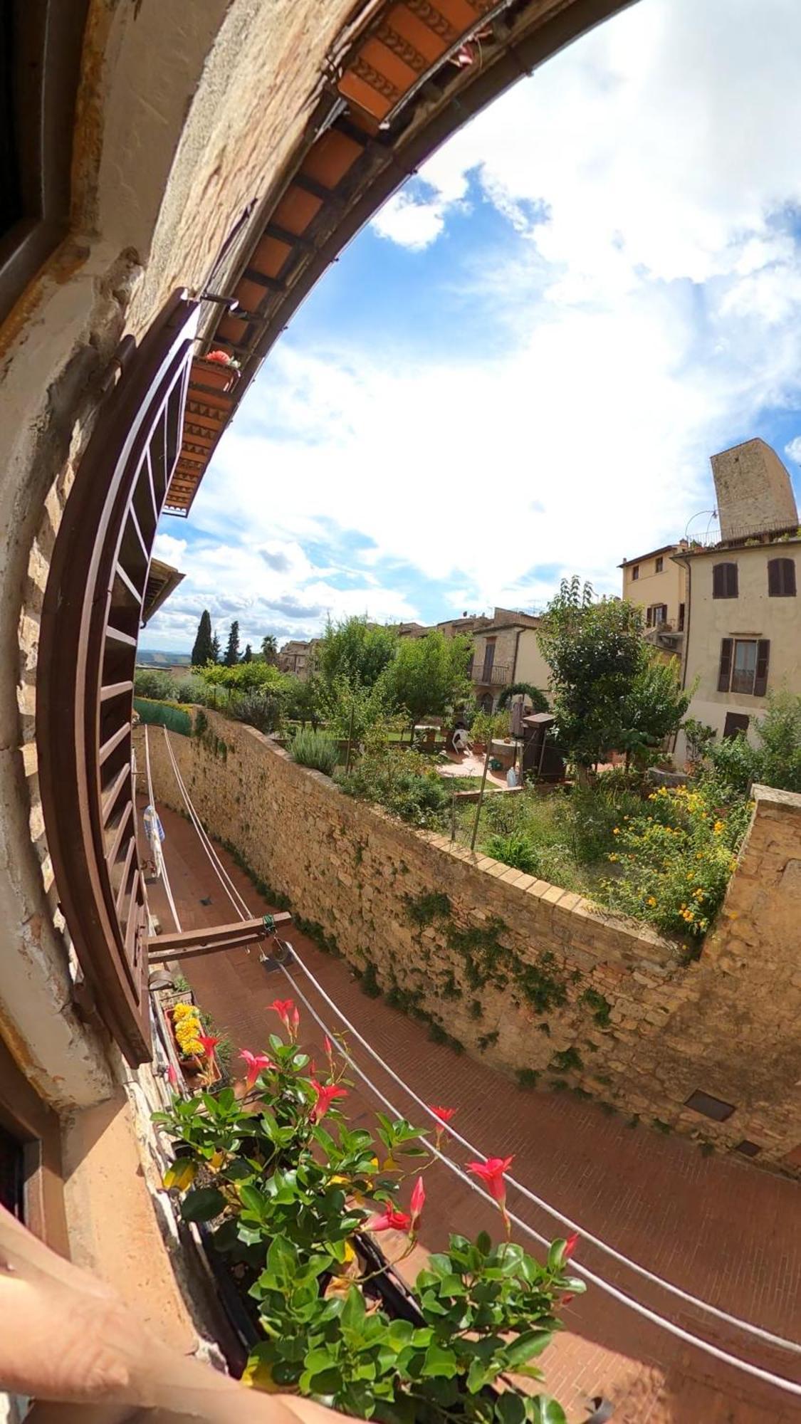 Casa Nel Centro Storico Apartment San Gimignano Ngoại thất bức ảnh